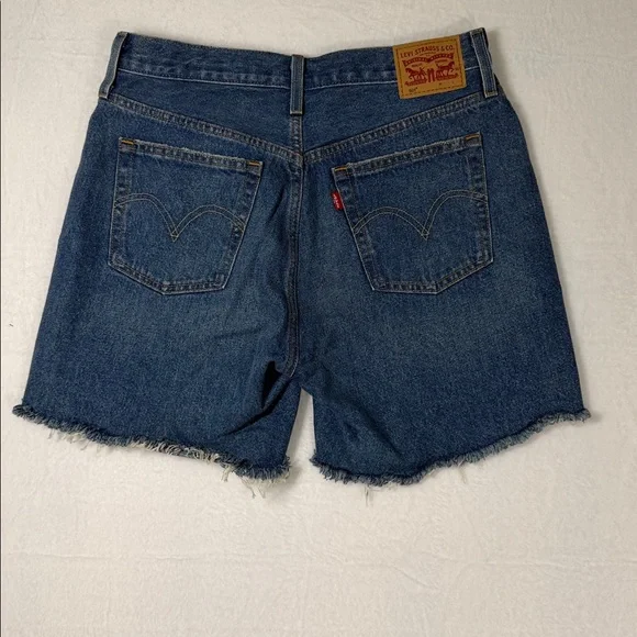 Levi's Dark Blue Women’s Midi Shorts Distressed size 29 - Picture 3 of 8